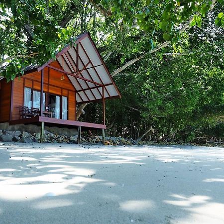 Waiwo Dive Resort Raja Ampat Рабия Экстерьер фото